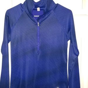 Women's Under Armour Long Sleeve Tinic, size M